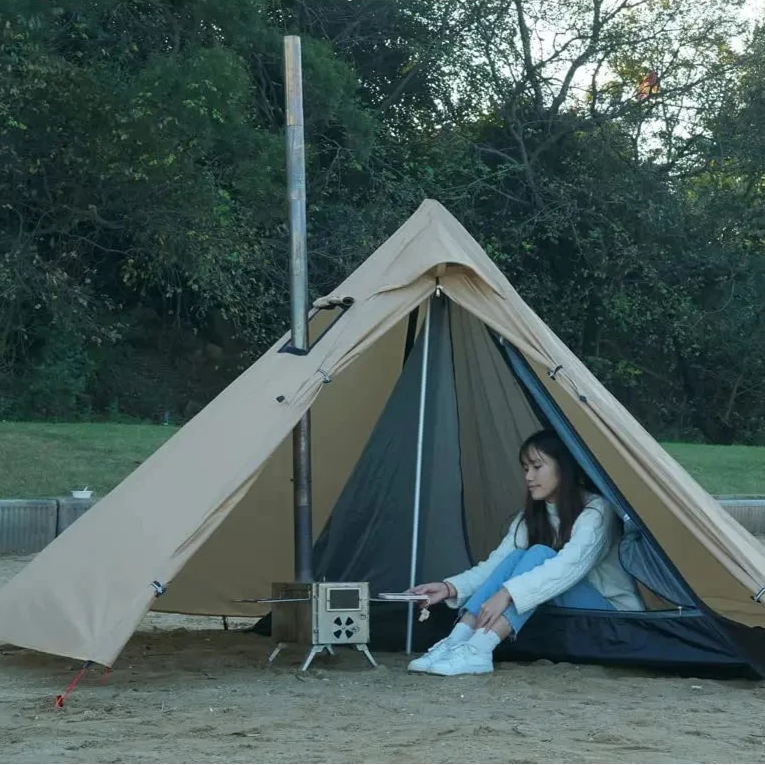 Tente Tipi avec Cheminée Nomad Shelter